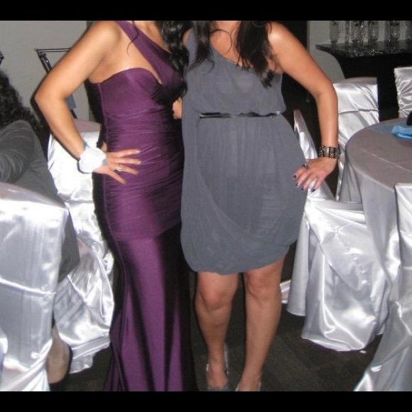 Atria gown. Color Eggplant. Size Medium - Picture 9 of 9